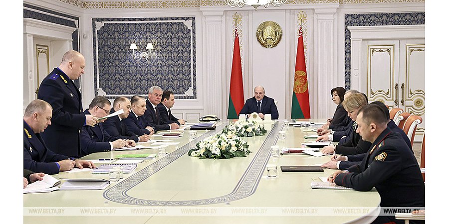 Лукашенко посоветовал внедрить в белорусское законодательство нормы западных стран