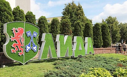 Аўтографы, якiя «гучаць». Чым жывуць пiсьменнiкi Прынемання i як рыхтуюцца да Дня пiсьменства?