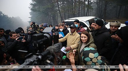 Ситуация катастрофическая: представители УВКБ ООН посетили лагерь беженцев на границе с Польшей