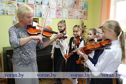 Упругих струн  красивое звучанье…