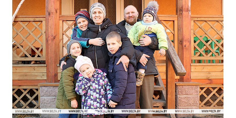 В Беларуси 46 семей воспитывают десять и более детей