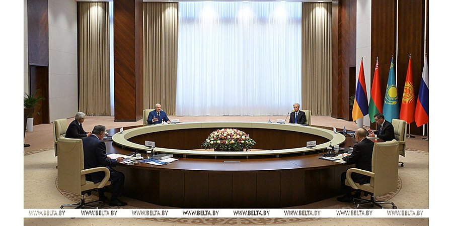 Хождение за три моря и подготовка к ВНС. Итоги недели Президента и подробности большой командировки