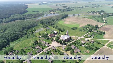 Горечь и боль Холокоста. Что связывает американскую поэтессу с Вороновским районом?