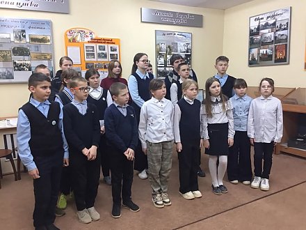 Урачыстая лінейка “Мы – грамадзяне Беларусі”, прысвечаная Дню Канстытуцыі Рэспублікі Беларусь, прайшла ў Канвелішскай сярэдняй школе 