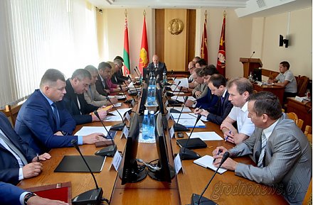 Направлять и помогать