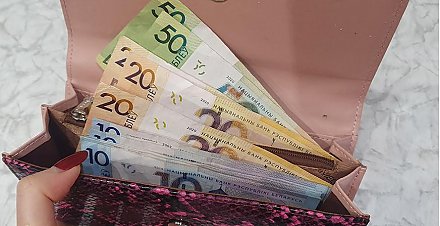 Учителям увеличили размер надбавки за работу в отрасли