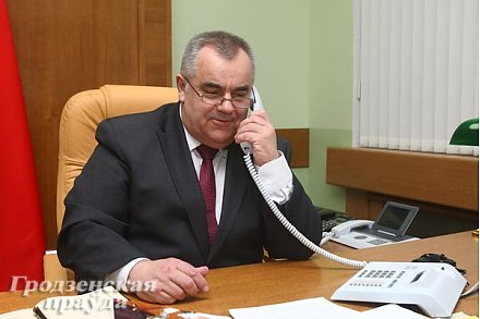 В субботу, 13 февраля, прямую линию с жителями области провел заместитель председателя облисполкома Владимир Дешко