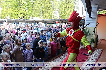 Фотофакт: праздник, объединяющий поколения