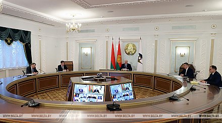 Александр Лукашенко принимает участие в саммите ЕАЭС. Что обсуждают главы государств?