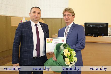 Виктора Федоровича Молочко поздравляем с наградой!