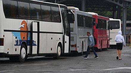 Закрытие границы с Литвой парализовало автобусное сообщение: пассажирам возвращают деньги