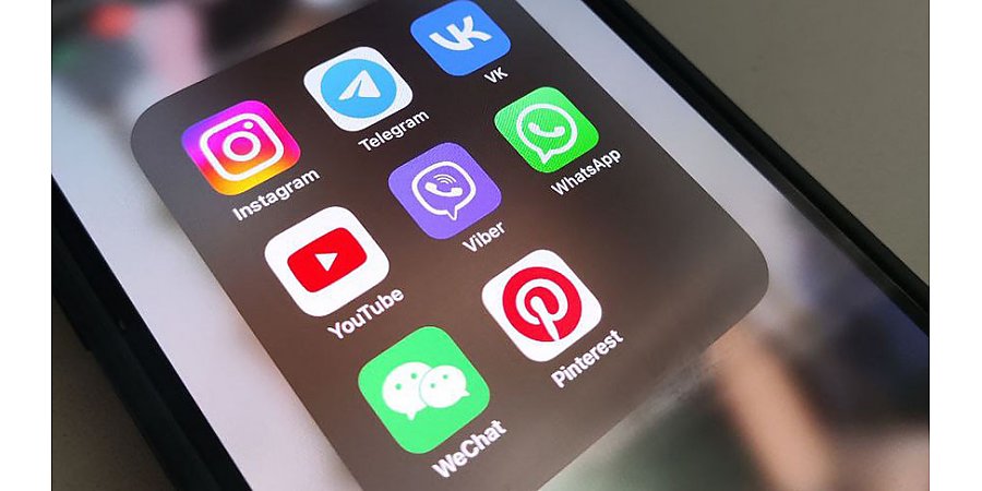 Как не попасться на уловки "елочных" мошенников в соцсетях, рассказали правоохранители