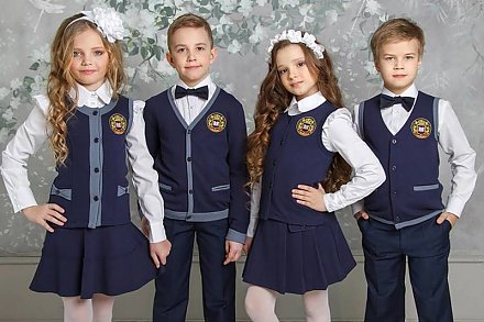 В этом году все школы Вороновского района определили обязательные элементы в одежде