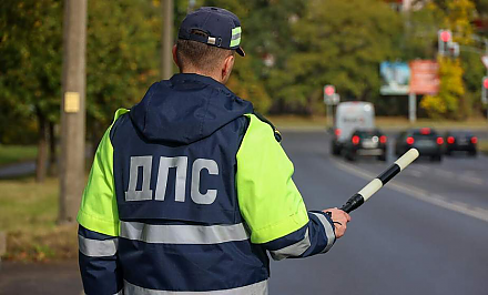 Безопасная дорога в школу – задача взрослых! Сегодня в республике проводится Единый день безопасности дорожного движения