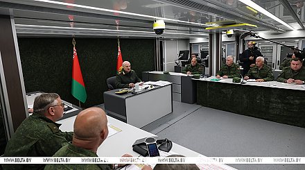 "Отставание смерти подобно". Александр Лукашенко о важности модернизации системы связи в войсках