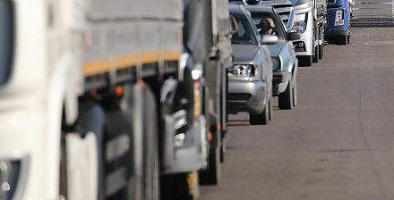 ГПК: задержки в оформлении транспорта отмечаются на въезд в Литву и Польшу