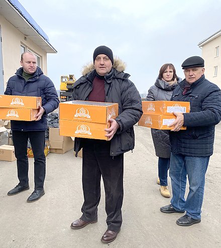 Депутаты Палаты представителей сегодня ознакомились с ситуацией на белорусско-польской границе, доставили гуманитарную помощь беженцам