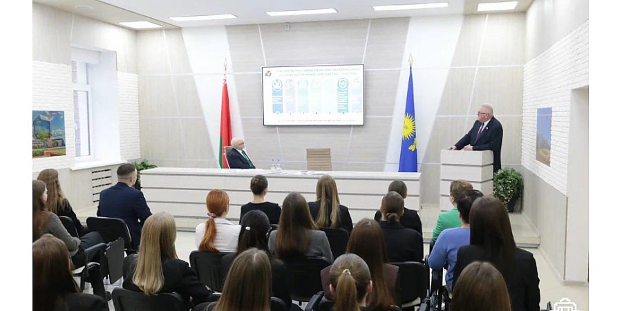 Новое качество жизни каждого белоруса. Карпенко обсудил со студентами БГПУ приоритеты пятилетки 