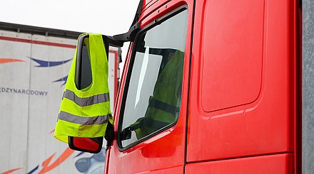 В Беларуси установлен тариф при въезде грузовиков из ЕС в места перецепки