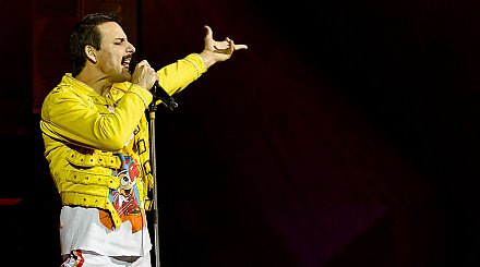 В России песня Queen "Богемская рапсодия" вошла в список рекомендуемой для изучения старшеклассниками музыки