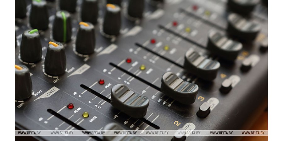 Белорусское радио проведет эфирную акцию "День народного единства"