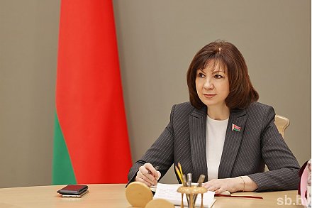 Наталья Кочанова: только работой мы сможем укрепить экономическую мощь Беларуси