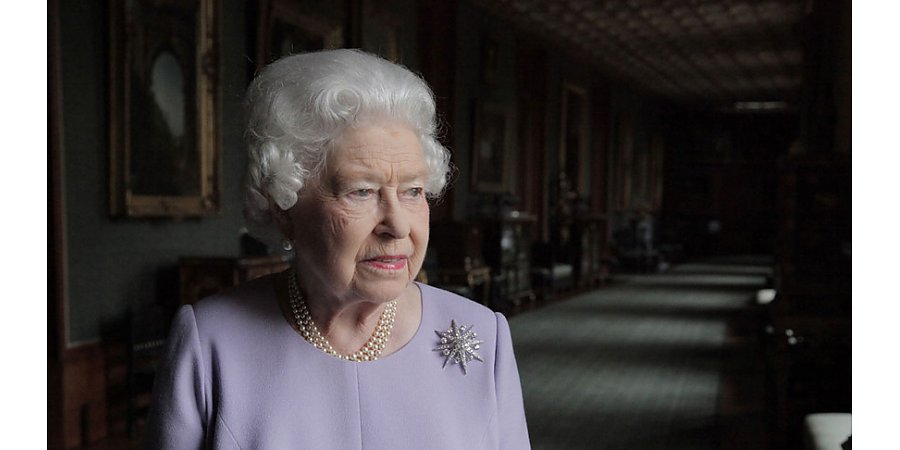 Букингемский дворец сообщил об ухудшении здоровья Елизаветы II