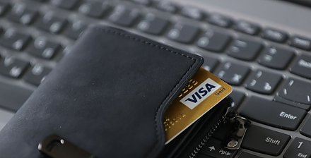 Visa и Mastercard временно перестают работать в России