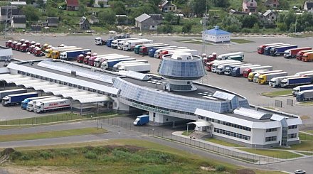 ГТК: контролирующие службы Польши продолжают работать на минимуме, несмотря на рост очередей на границе