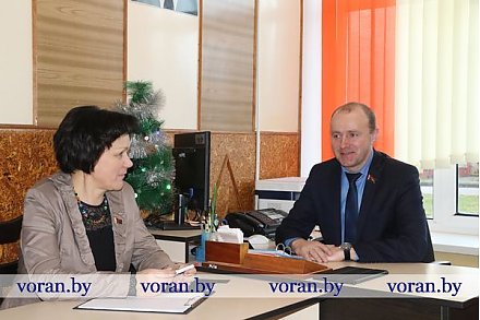 Первый в новом году прием граждан на Вороновщине провел депутат Палаты представителей Национального собрания Республики Беларусь Павел Михалюк