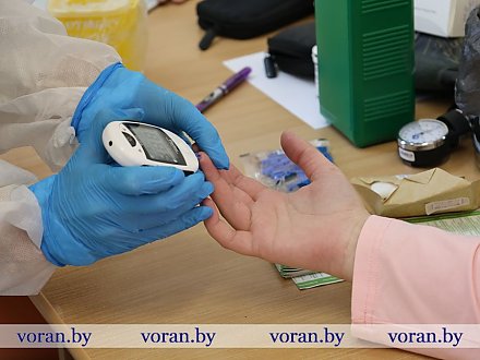 Сахарный диабет может сокращать жизнь на 10-15 лет, утверждают ученые. Как избежать рисков его развития, рассказали специалисты Вороновского районного ЦГЭ