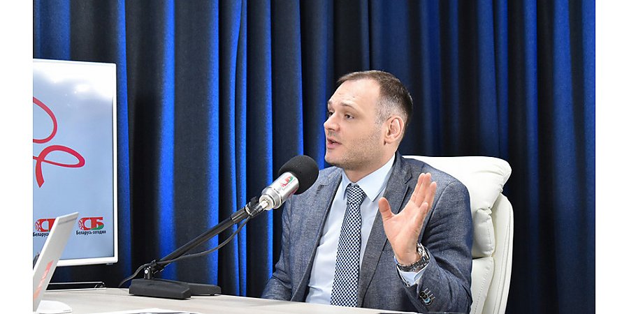 Это средневековье: Боровик об уничтожении памятников советским солдатам в Польше