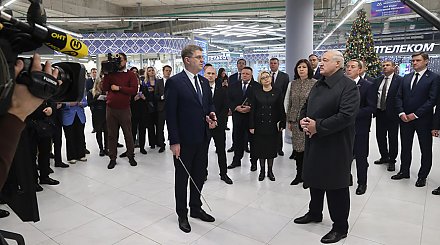 Александр Лукашенко предложил строить торговые центры с белорусской продукцией в городах России