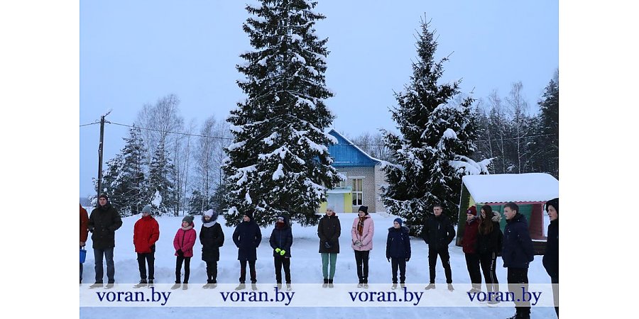 Школьники Вороновщины соревнуются в «Снежном снайпере» (Дополнено)