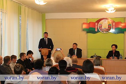 Будущее зависит от нас. В рамках электоральной кампании в Вороновском государственном колледже прошла встреча с преподавателями и учащимися