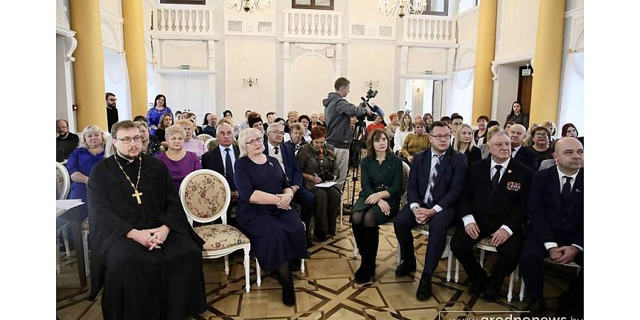 В Гродно состоялся первый областной слет советов пожилых граждан и Молодежного парламента
