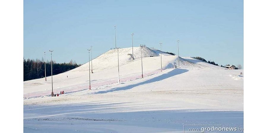 Учебную трассу для лыж и сноубордов открыли в «Коробчицком Олимпе»