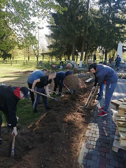 Молодость, трудолюбие, оптимизм. Третий трудовой семестр на Вороновщине открыт