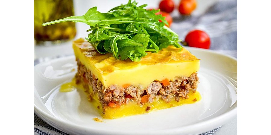 Вкусное и сытное блюдо на ужин: рецепт картофельной запеканки с фаршем