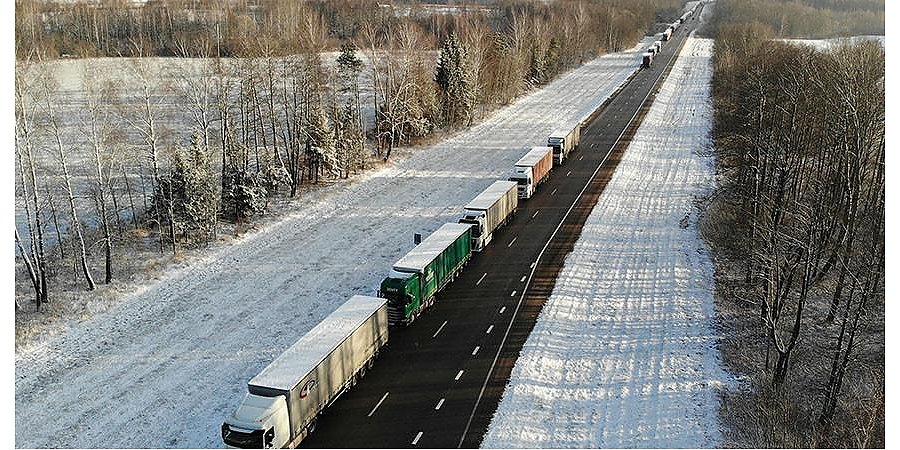 ГТК пояснил причины очередей на границе с Литвой и Польшей