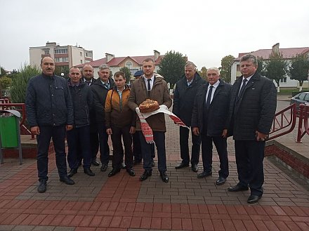 Делегация Вороновского района прибыла в столицу областных "Дажынак-2021" – Скидель