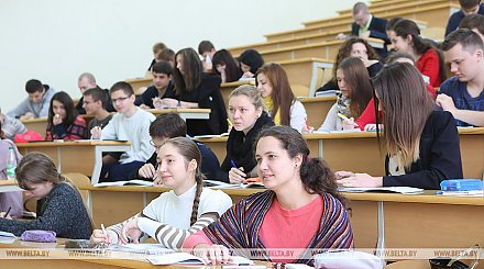 Студентам педагогических специальностей увеличены стипендии