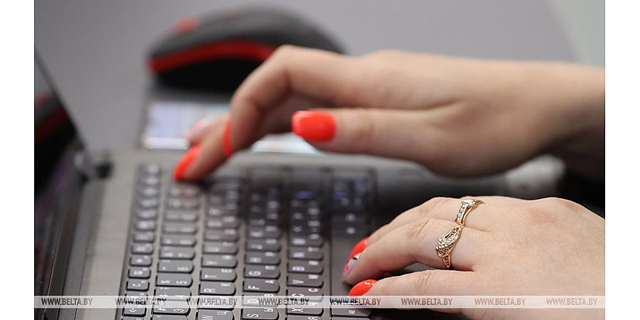 Белстат: каждый второй руководитель в Беларуси - женщина