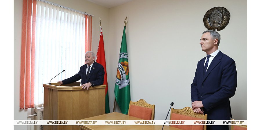 Инвестиции, диверсификация экспорта и бизнеса. Пархомчик поставил задачи новому главе "Беллесбумпрома"