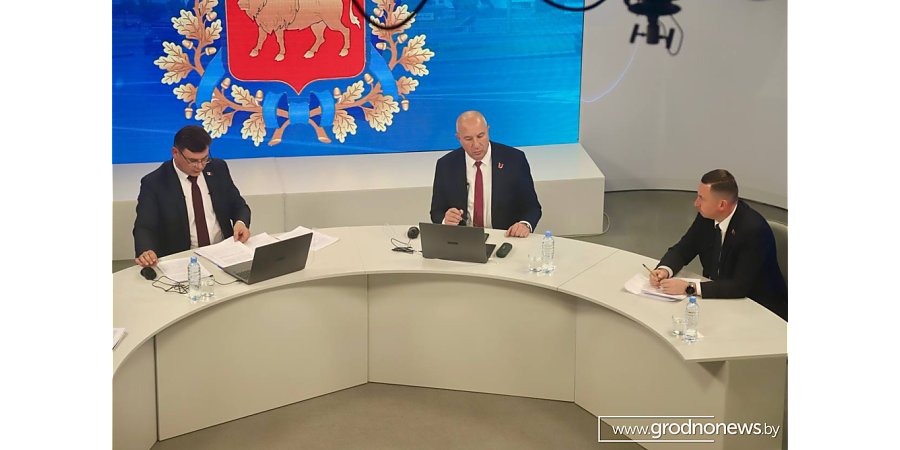 Во время онлайн-стрима с Юрием Караевым поступали не только вопросы, но и благодарности