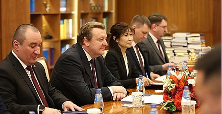 Сергей Алейник передал Президенту Монголии послание от Александра Лукашенко. Вот о чем там говорится