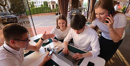 Александр Лукашенко подписал указ, направленный на развитие сотовой связи