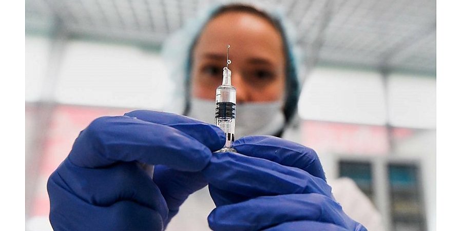 В Литве выявили случаи торговли поддельной вакциной от коронавируса