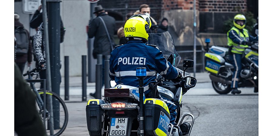 Стрелявший в Дрездене мужчина получил смертельное ранение