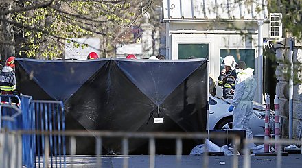 Посол РФ в Румынии: инцидент с тараном ворот посольства России можно назвать терактом